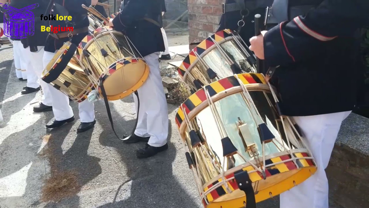 Marche Saint Martin Aiseau - tambour + procession - folklore belgium
