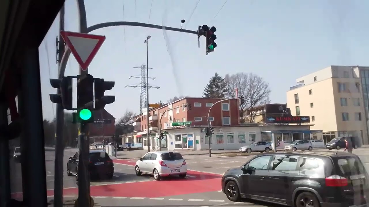 Buslinie 284 Von der Elbgaustrasse Richtung Altona Teil 1