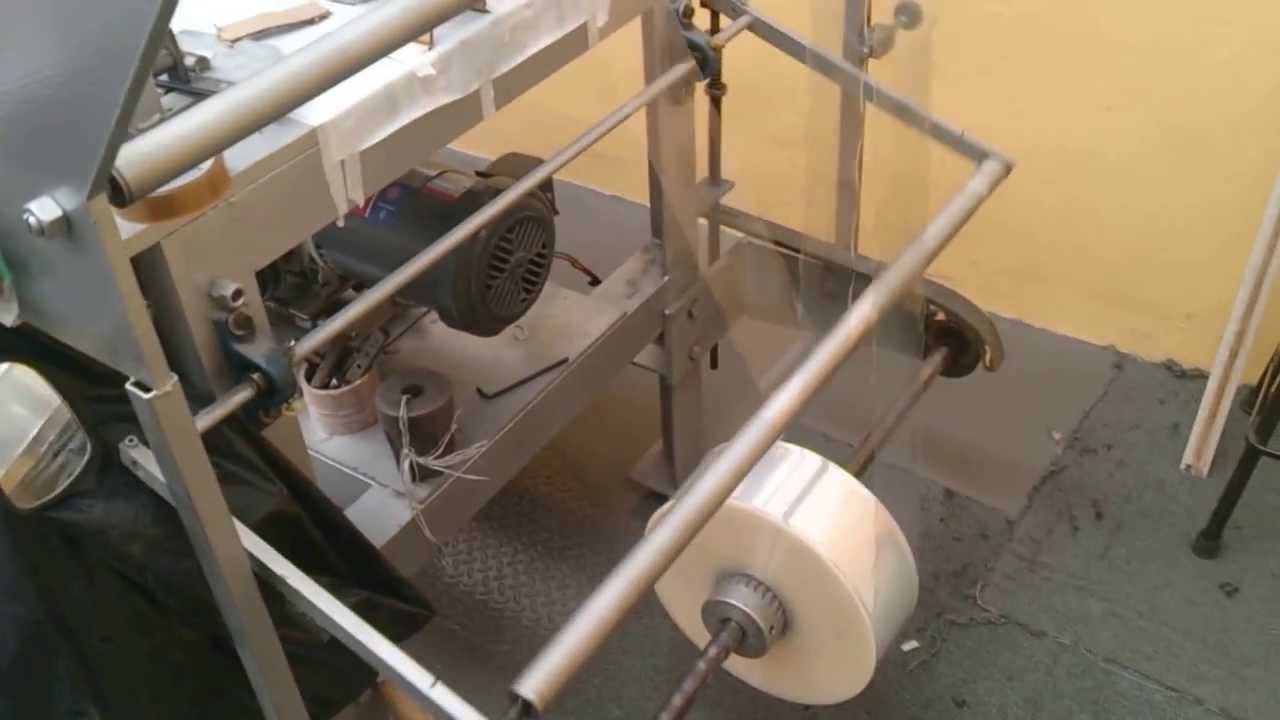Máquina bolseadora tipo simplex.