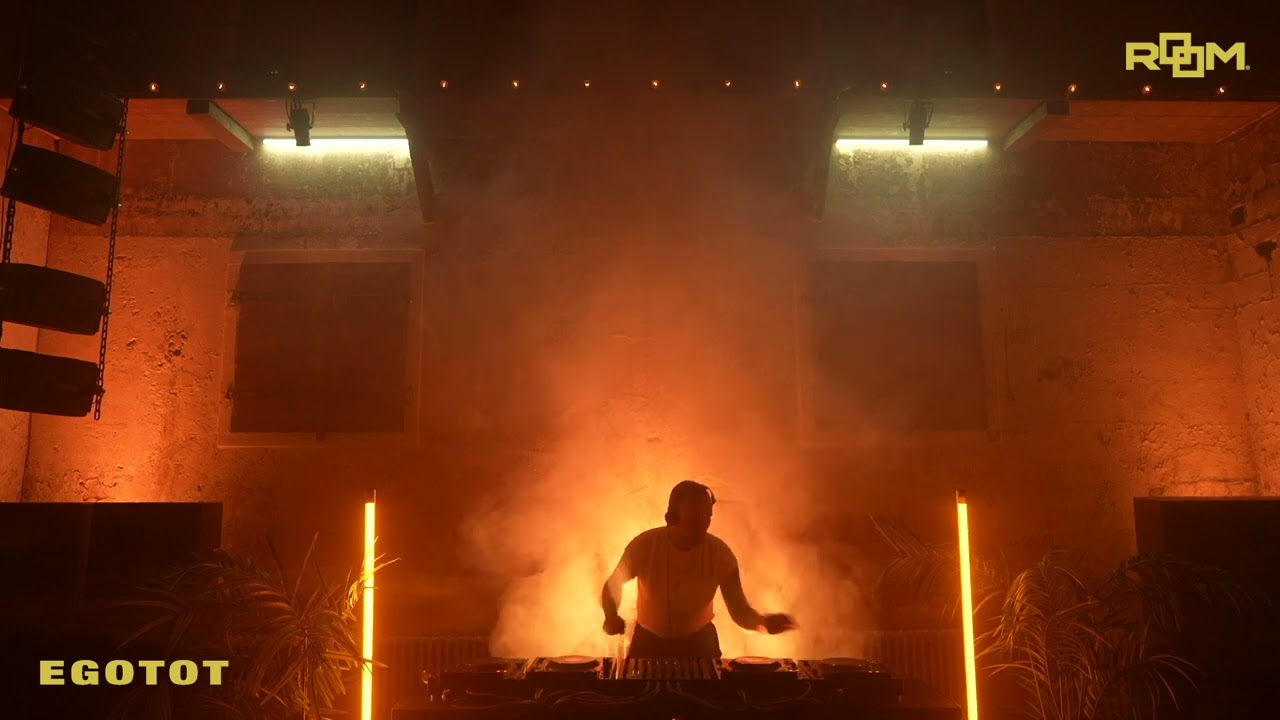 Egotot  w/ @Room Lab / Room Trax