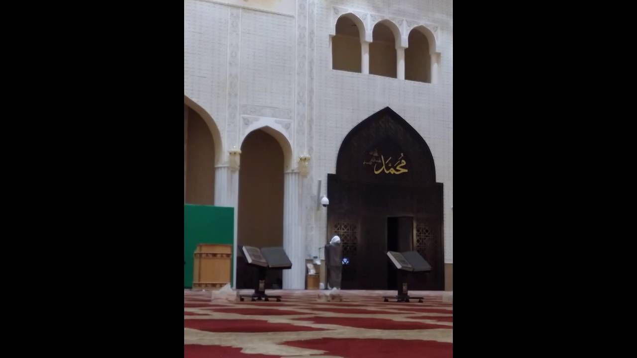 يرفع أذان الفجر( مسجد الصديقة فاطمة الزهراء عليه السلام - الكويت )الشيخ احمد فلاح ..(الحنجرة الذهبية