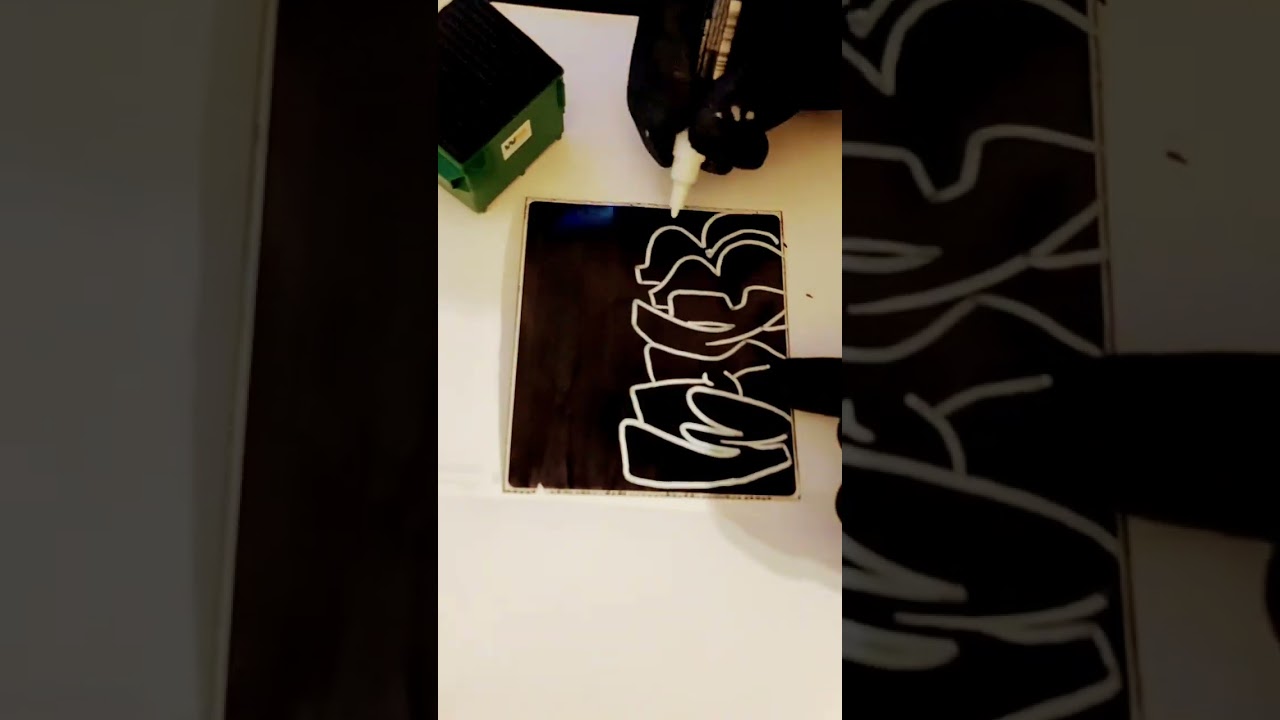 Throwies #graffiti #tagging #throwies #throwups #slapstickers #graff #shorts #fyp #slapstick