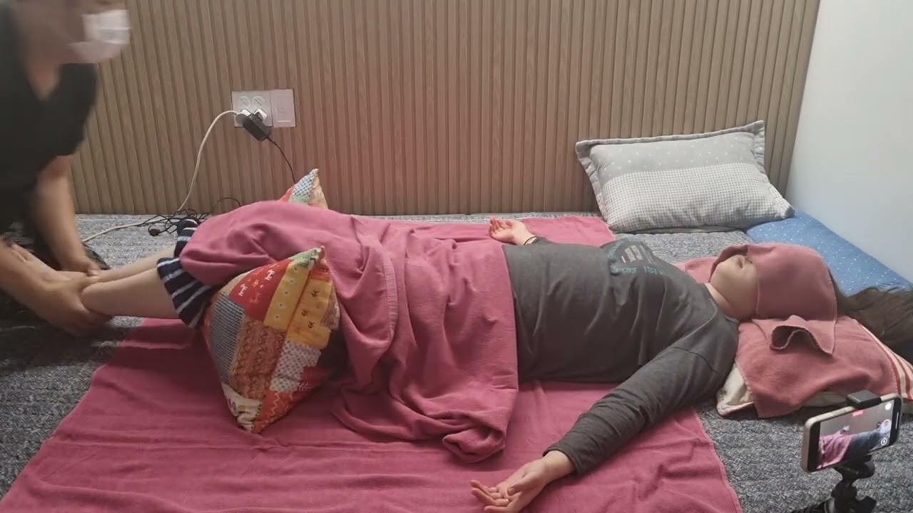 Chi nei tsang therapy  1.(장기 마사지)