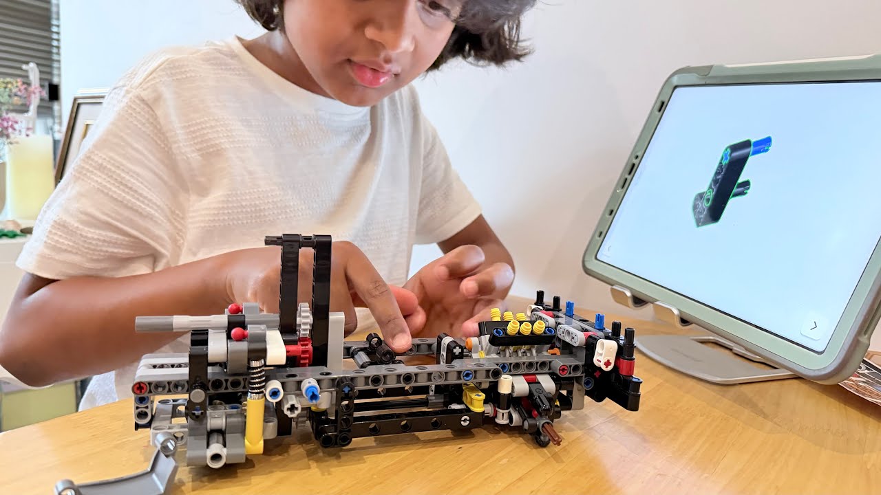 Ford bronco SUV Lego Technic 