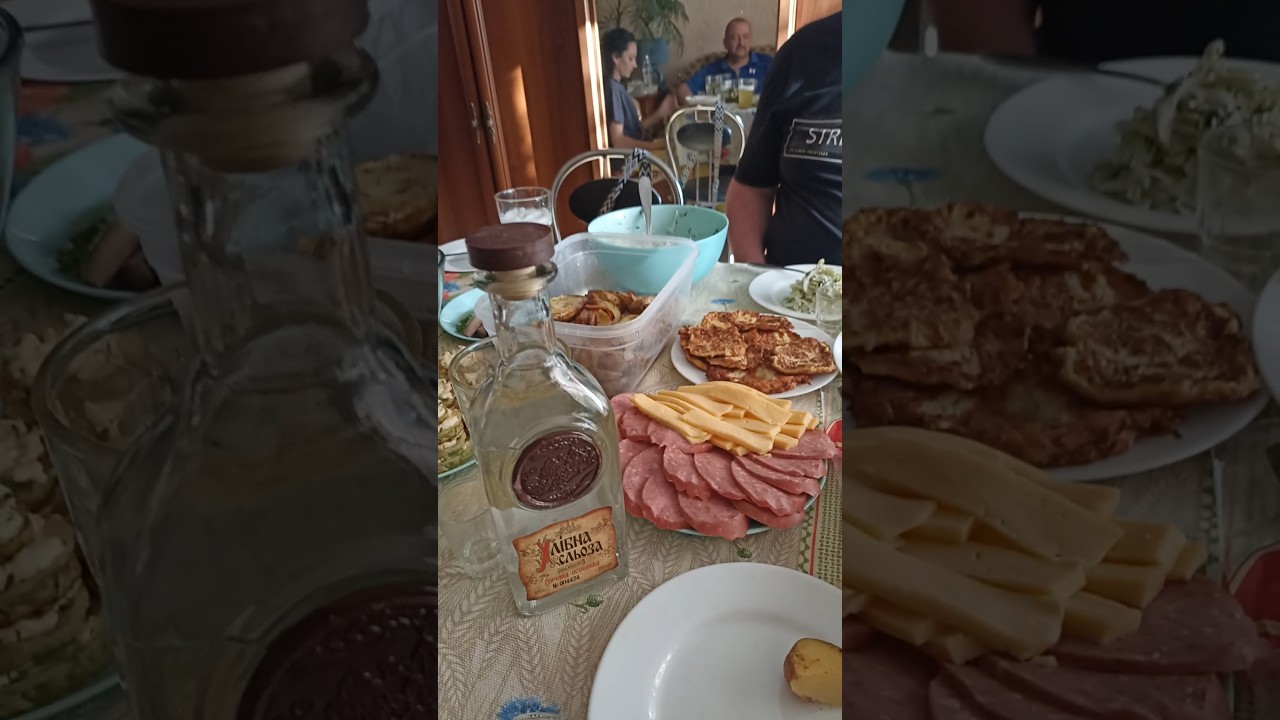 Скромненько сели покушать #салат #meet #еда #food #мясо #сыр #колбаса #картошкавдуховке