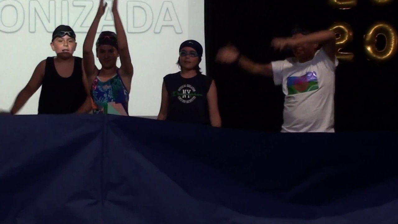 Natación Desincronizada. Actuación fin de curso.