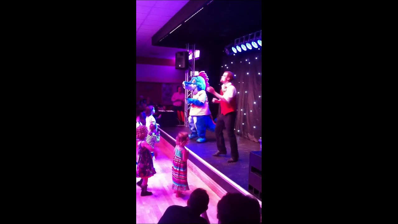 sammy the seahorse - the sammy wiggle
