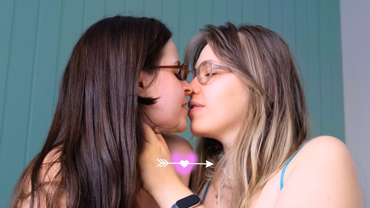 How To Flirt With Women - According to Science!