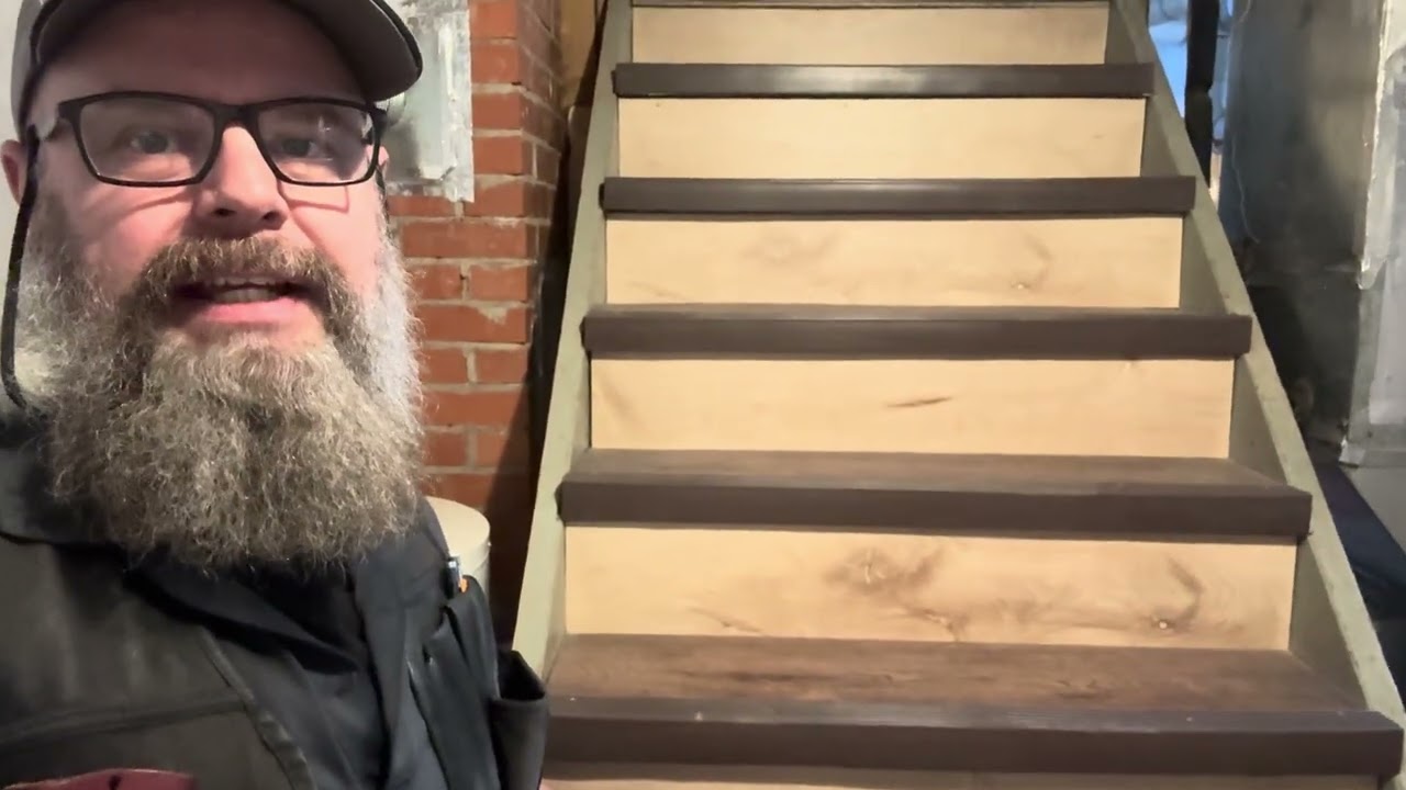 🕵️‍♂️How to build a staircase to the proper dimensions. “On the home inspection today”🪚