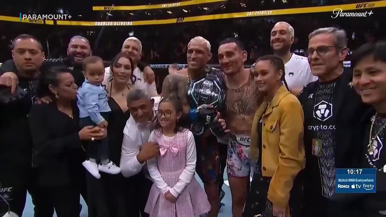 Hawaii’s Max Holloway falls to Charles Oliveira at UFC 326