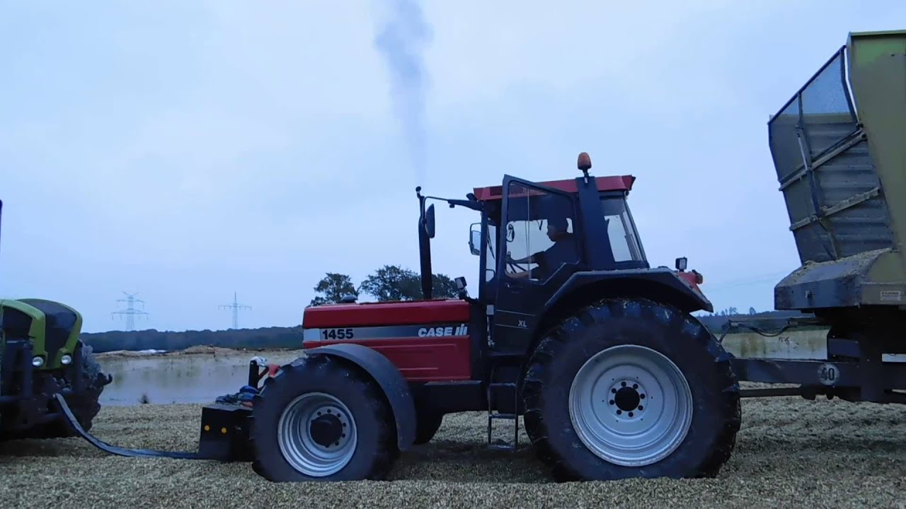 Case IH 1455 XL Festgefahren beim Maishäckseln