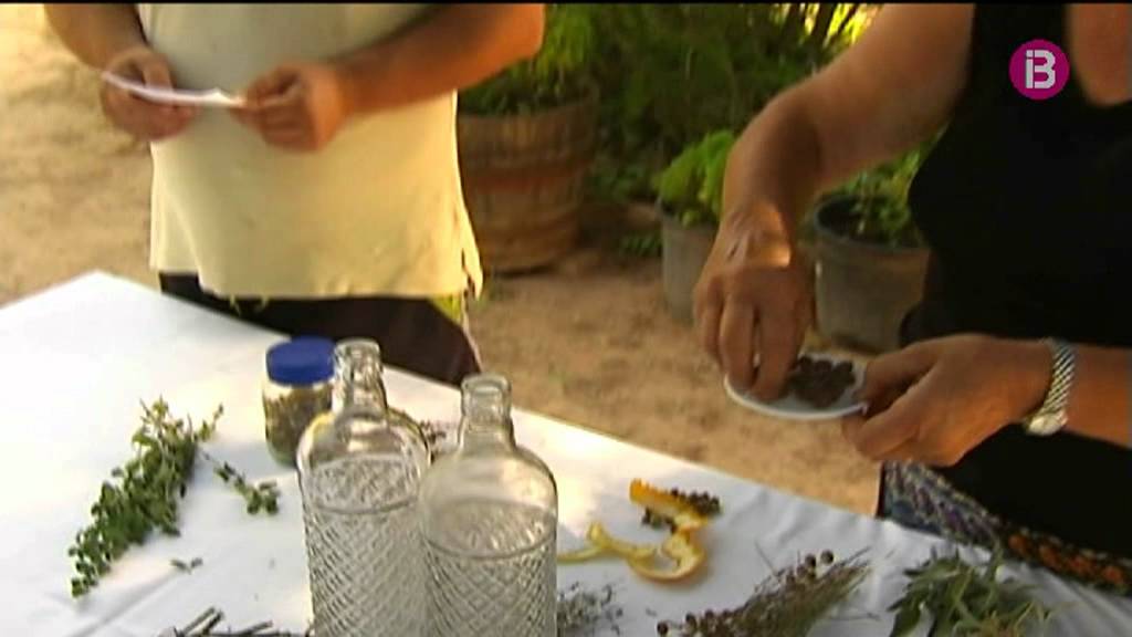 LICOR DE HIERBAS DE  FORMENTERA
