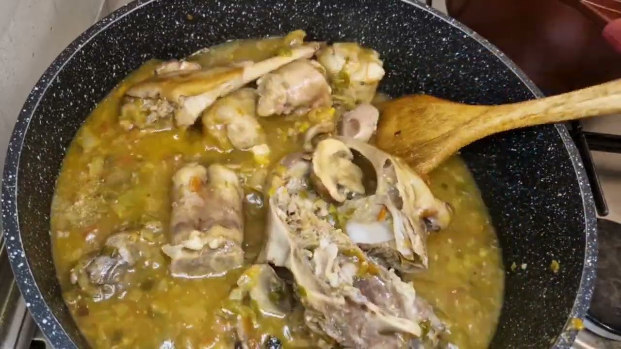 Elubu  ya  lelo eza 2 nzungu mutu ya ntamba na champignons  na mikila na champignons 😋😋😋😋😋