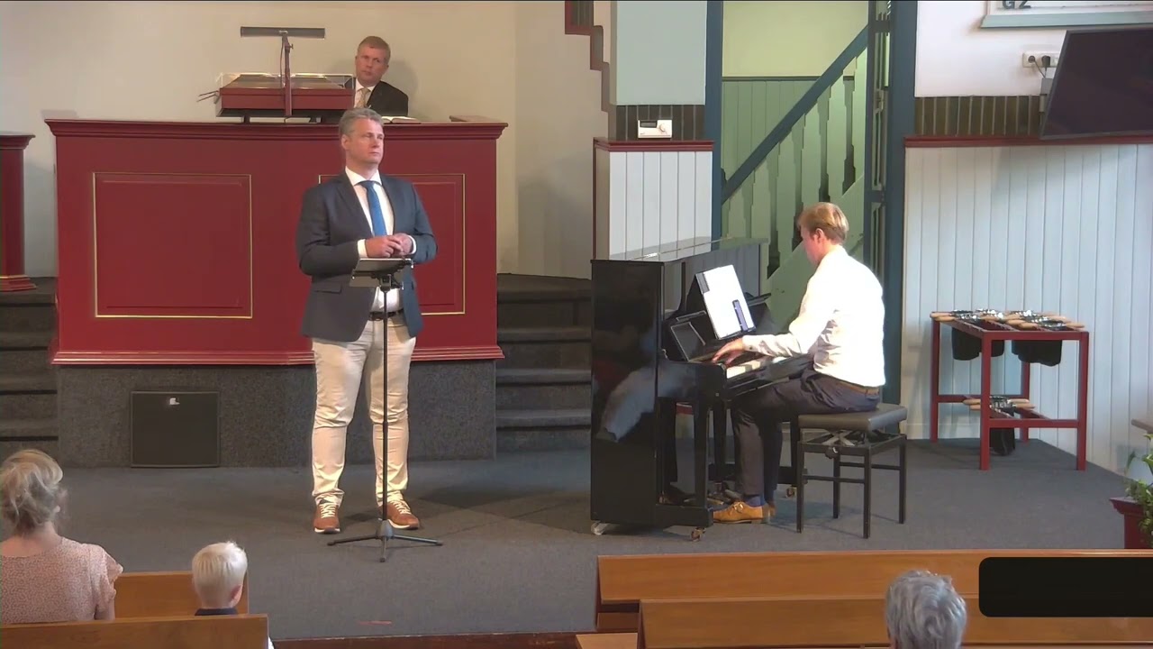 EEN TOEKOMST VOL VAN HOOP(Tekst: Hans Maat, Muziek: Adrian Roest)