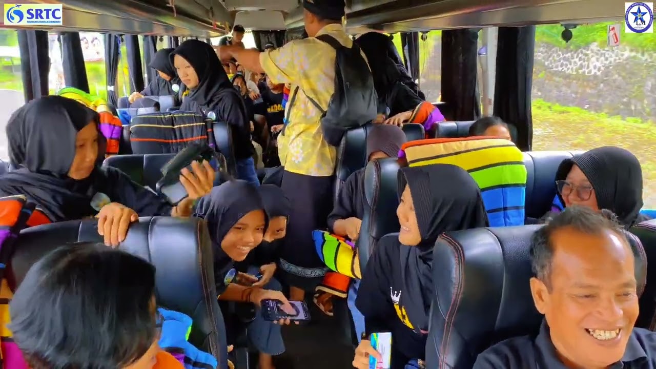 SMP Negeri 2 Sidoharjo Sragen_Go To Dewata Bali_Lily Tour