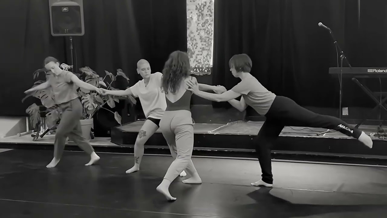 Contact Improv Performance - GloArts 2025