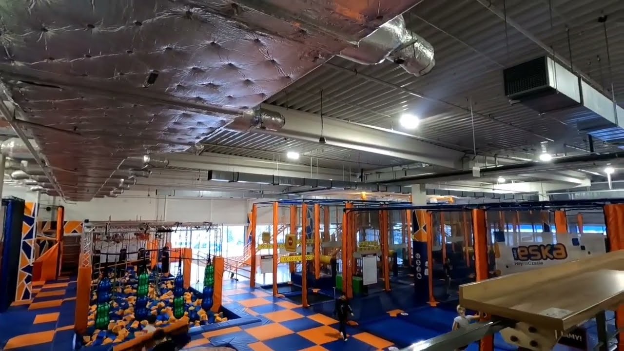 TRAMPOLINE PARK STACJA GRAWITACJA POZNAN