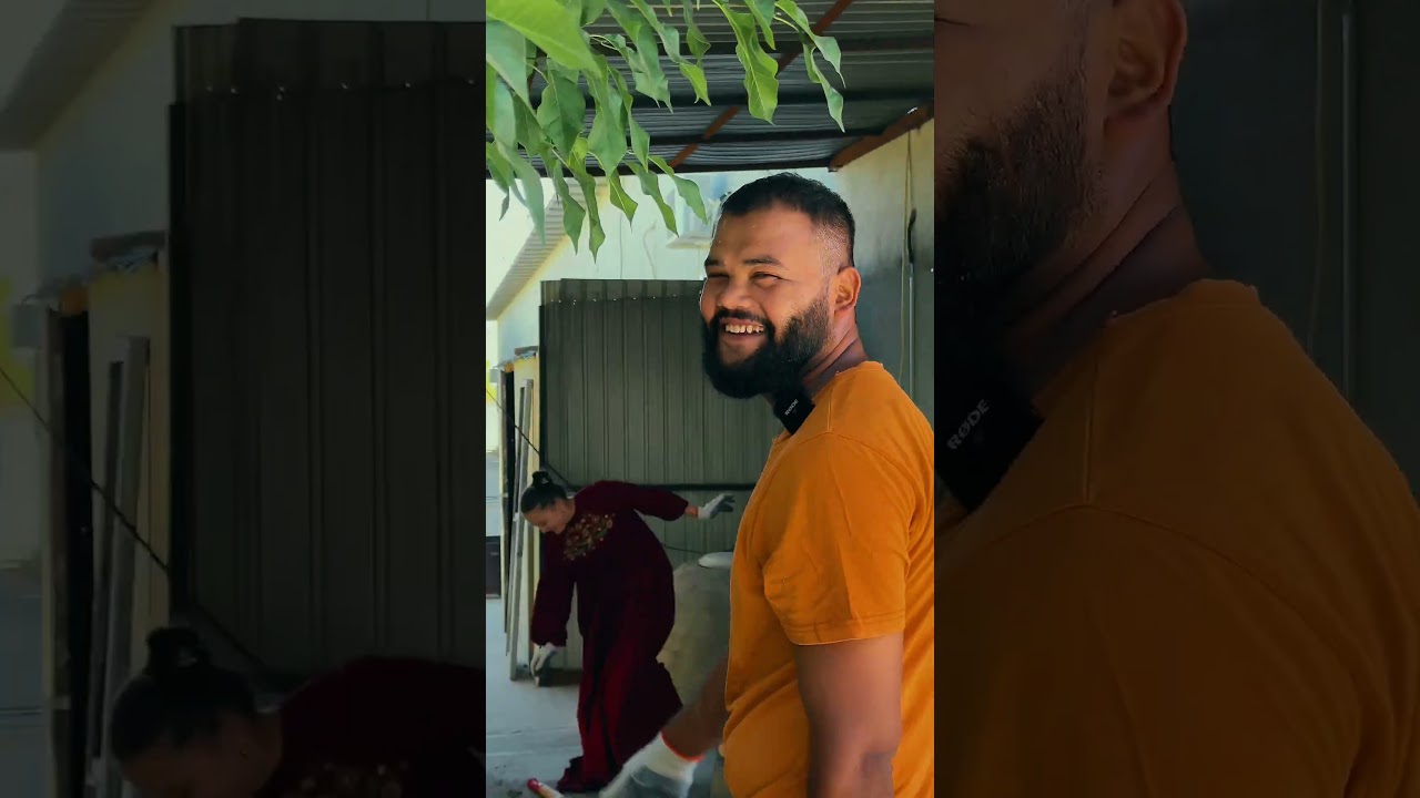 Уборка территории нашего заведения.  