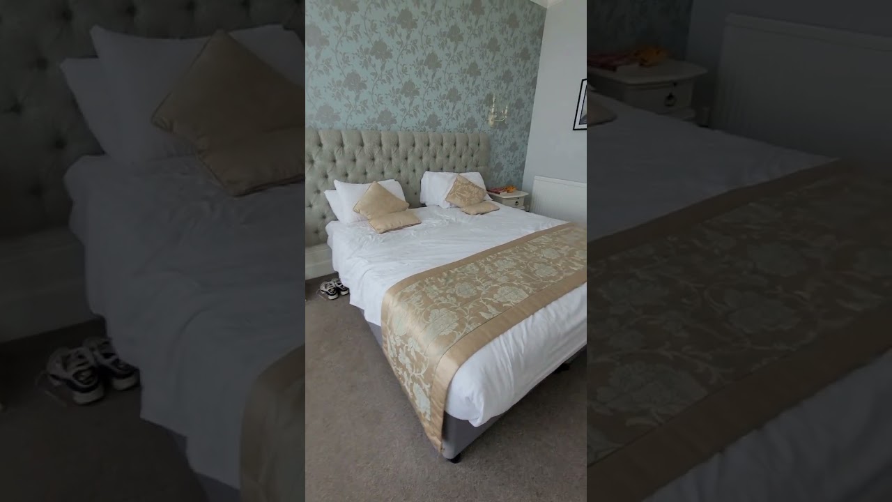 Landsdowne Hotel Eastbourne Room review 