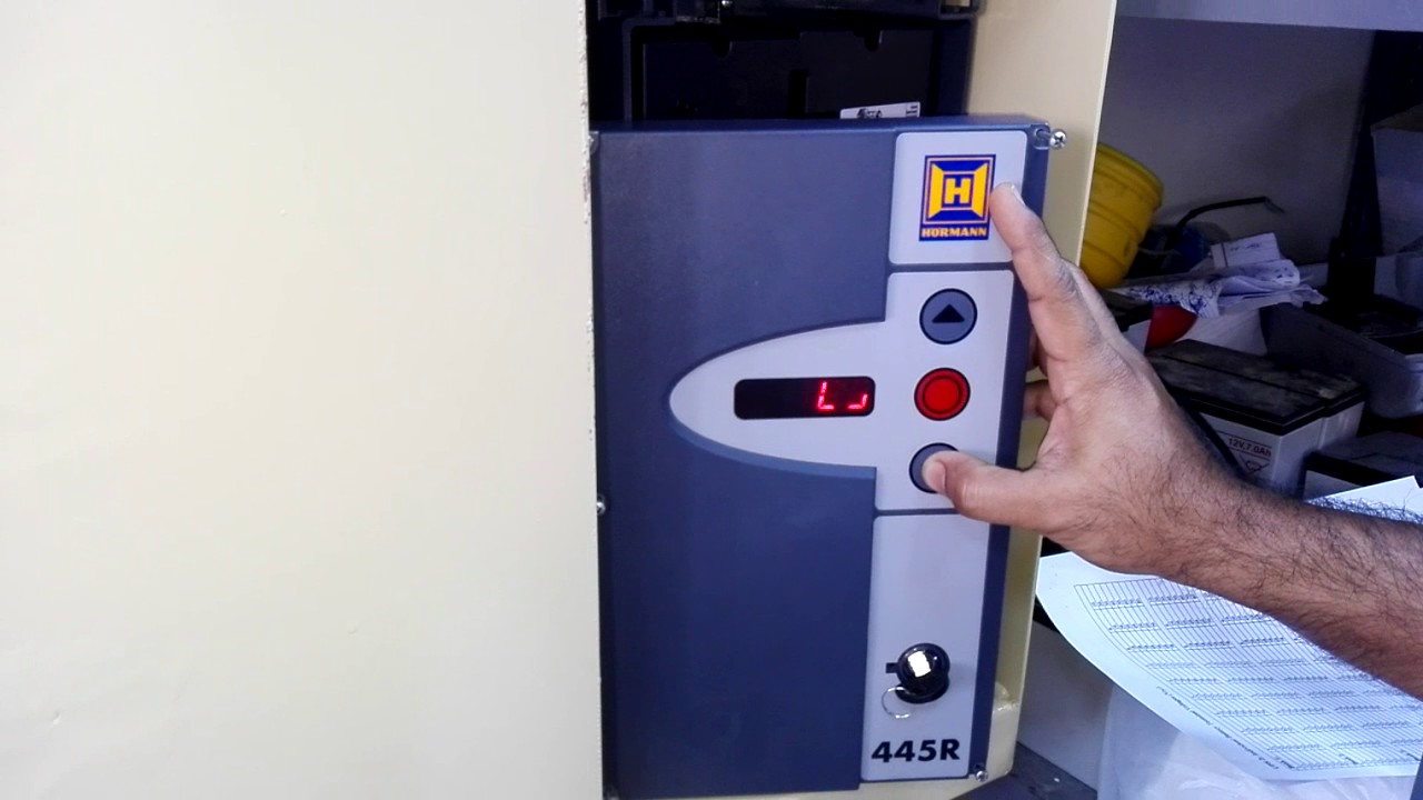 How to programming shutter door