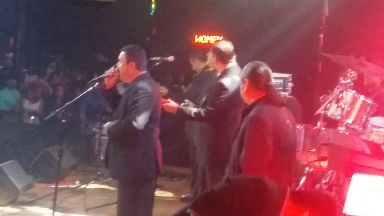 Pegapega lindo amor  .reynaldo flores en los teclados .11 nov 2016 escapade .houston