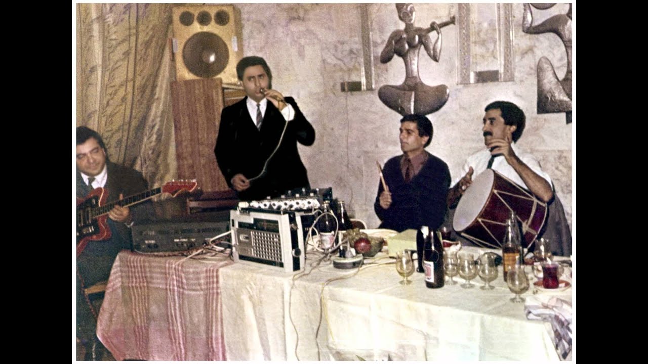 Sabir Eliyev-toy 1991(3).Ismayilli.(qarmon.Abutalib Sadiqov.gitara Zakir Memmedov)