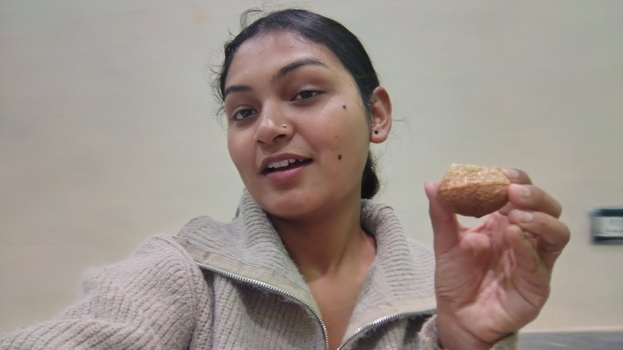 Aaj Humne Ghar pe Bnai Pani puri 😋
