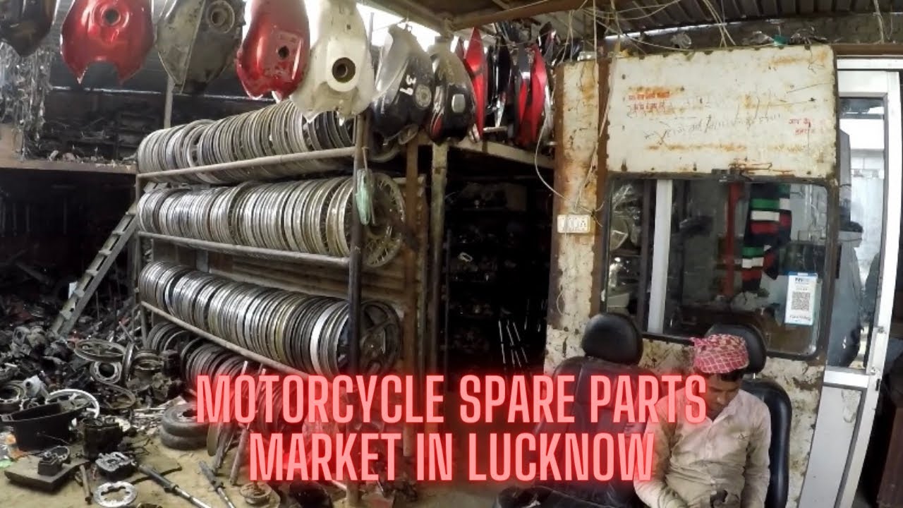 Motorcycle Spare Part Market In Lucknow|Honda Stunner Modification|Installing New Exhaust On Maya|
