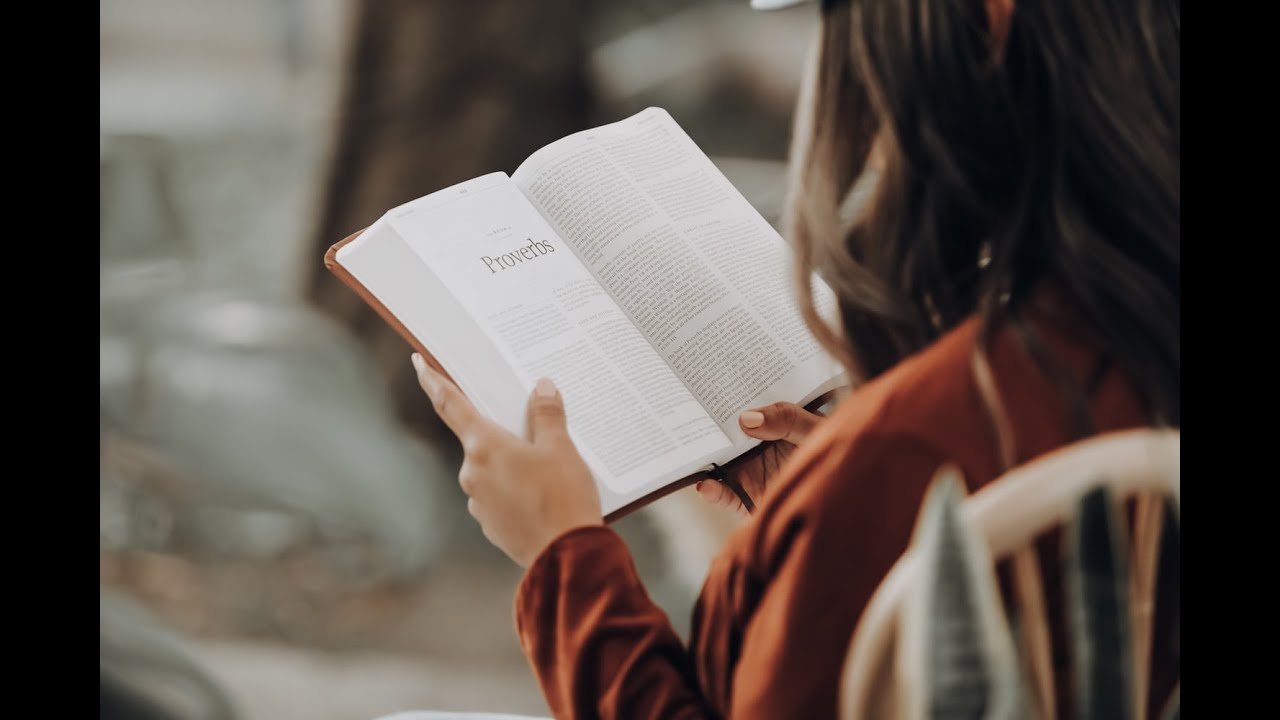 Why You Should Read Every Day  | Benefits of Reading | Lifehack