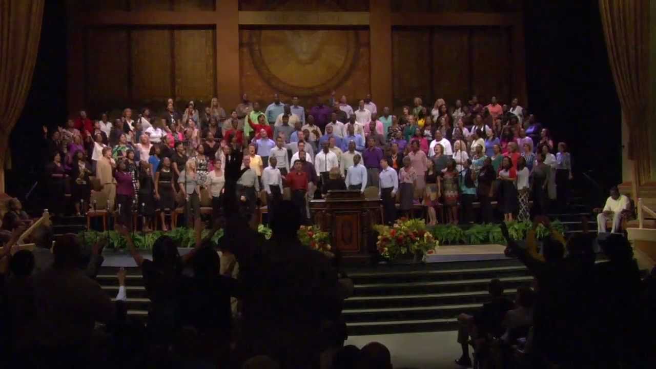 Shara McKee singing 