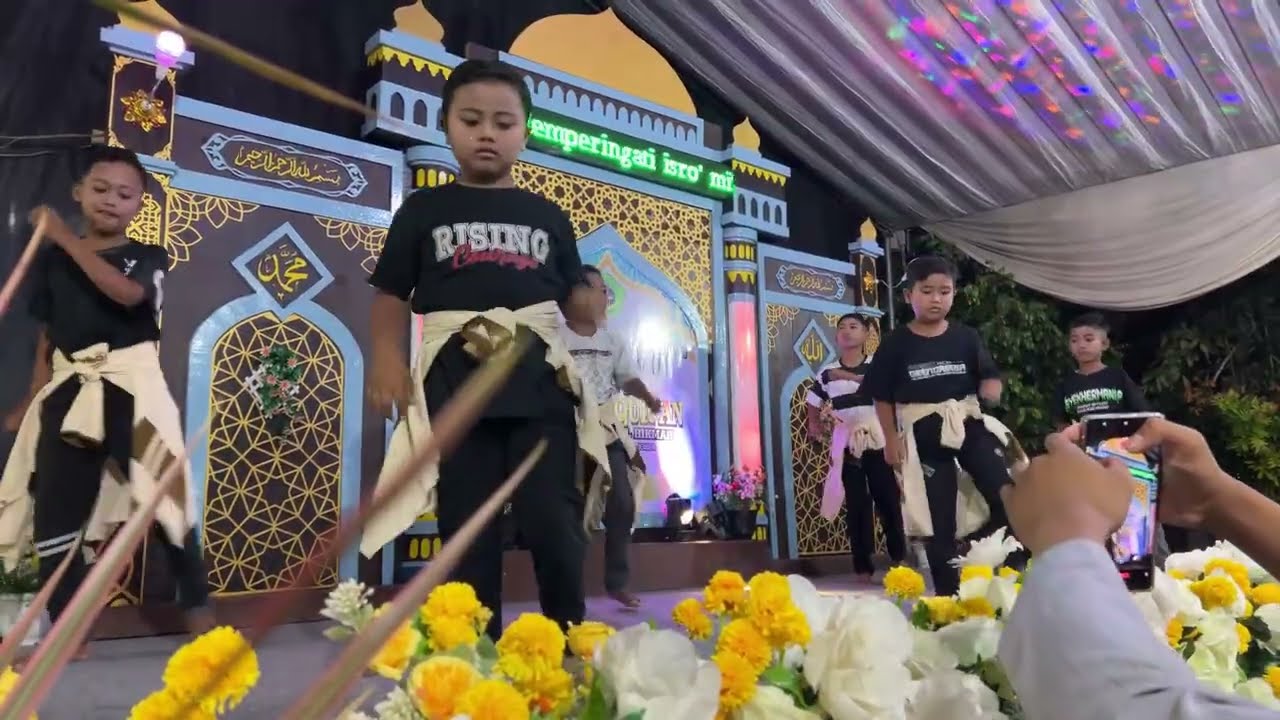 Tari Jafen YPI Baitul Qur'an sedang live sekarang