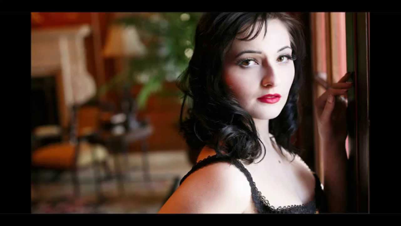 Portrait Couture by Nina Parker-Glamour Shoot On Location at Tate House-Behind the Scenes