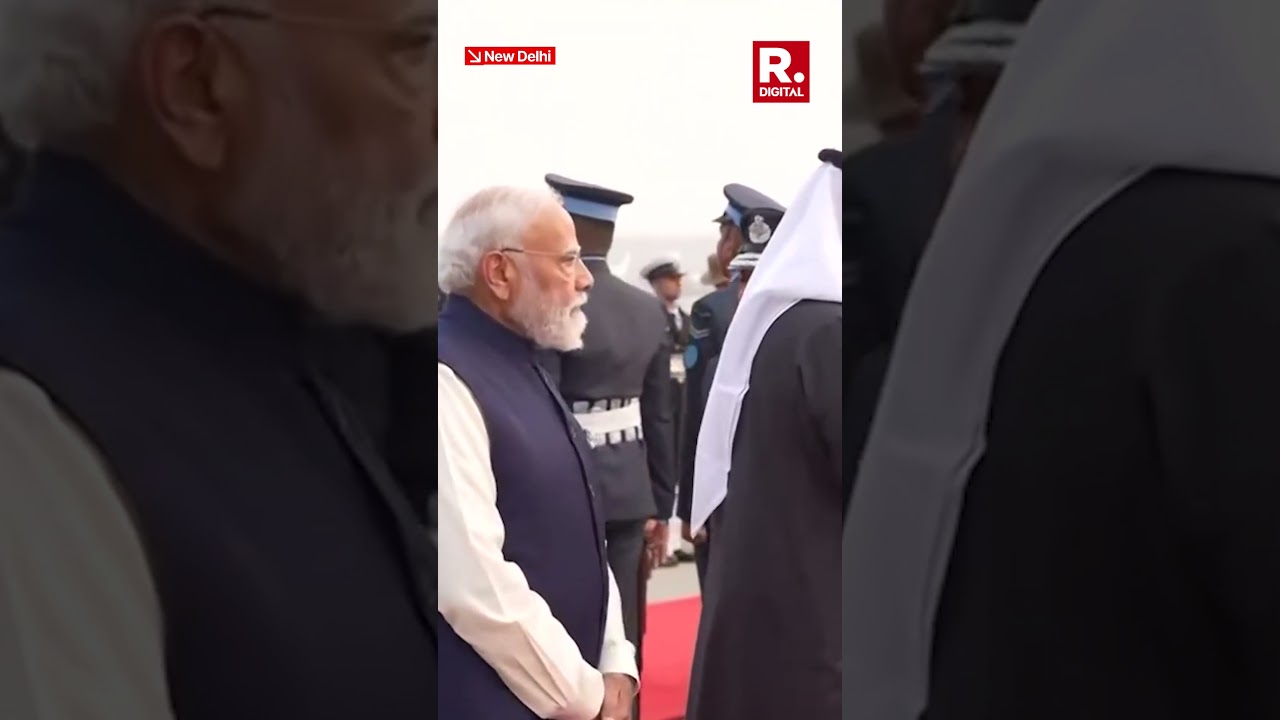 PM Modi Welcomes UAE President at Delhi Airport