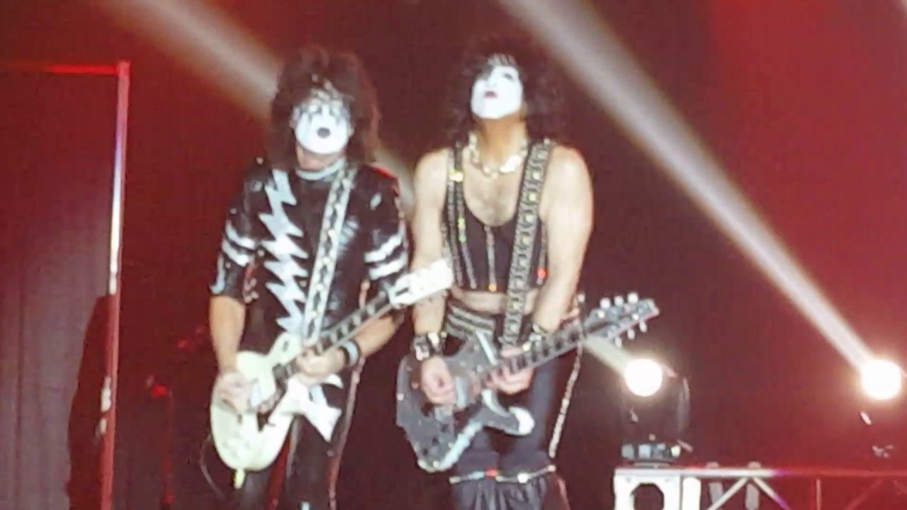 KISS 