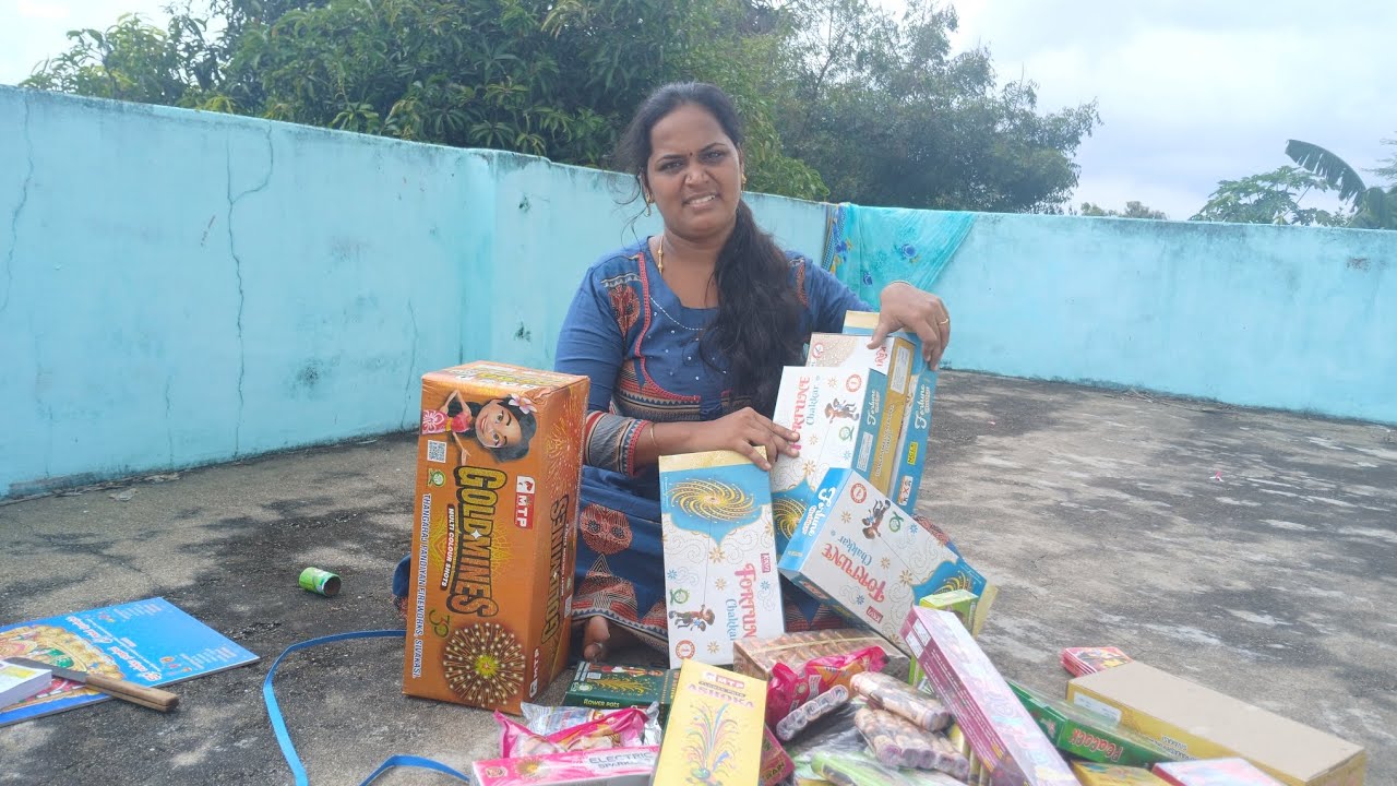 Diwali 🎇🎆💥| Pattasu un boxing | online shopping |agni crackers at sivakasi @MadhurasMagic 