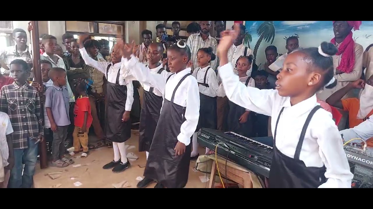 فرقة جواهر الإبداع السودانية 🇸🇩🇸🇩👍 امسح دمعات اليتيم  تصميم الاستعراض فريق جواهر 💎💎💎