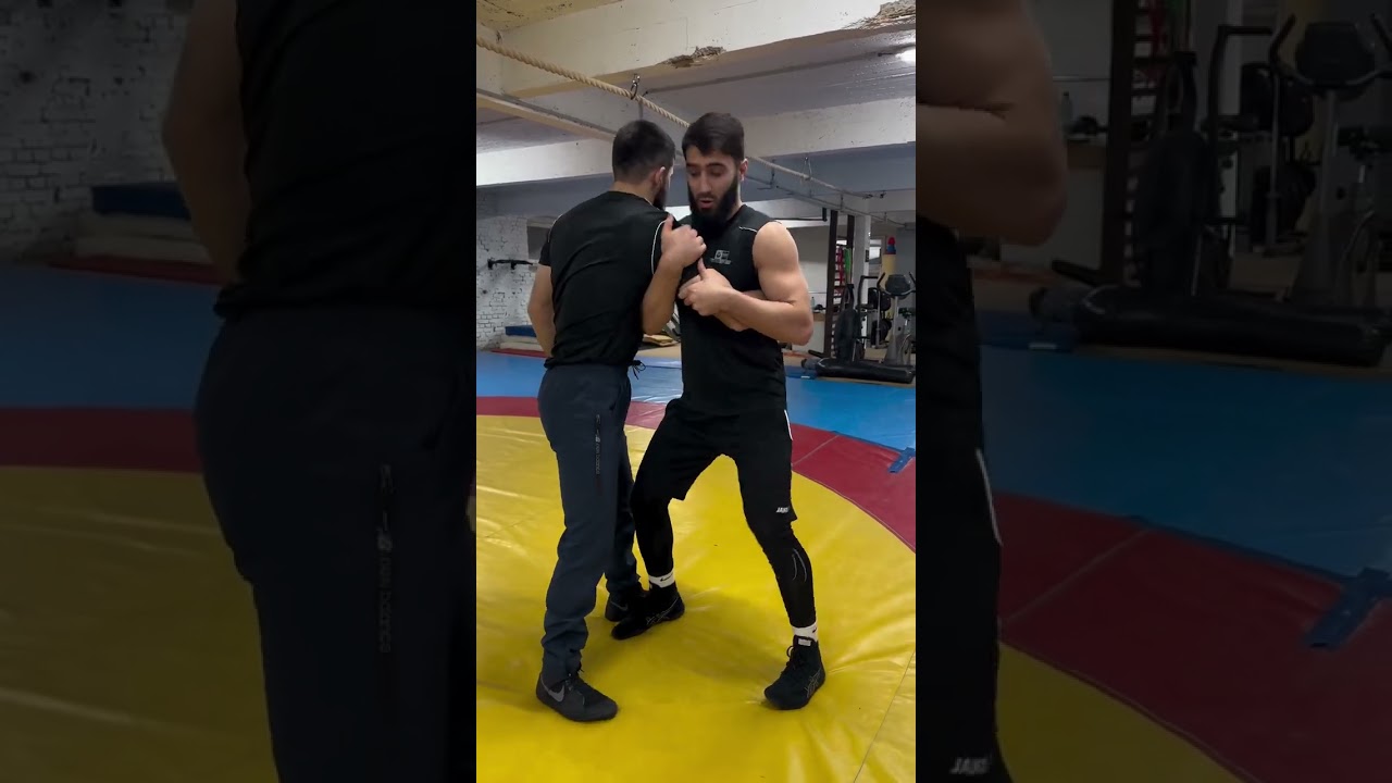 Side arm throw🤯💯