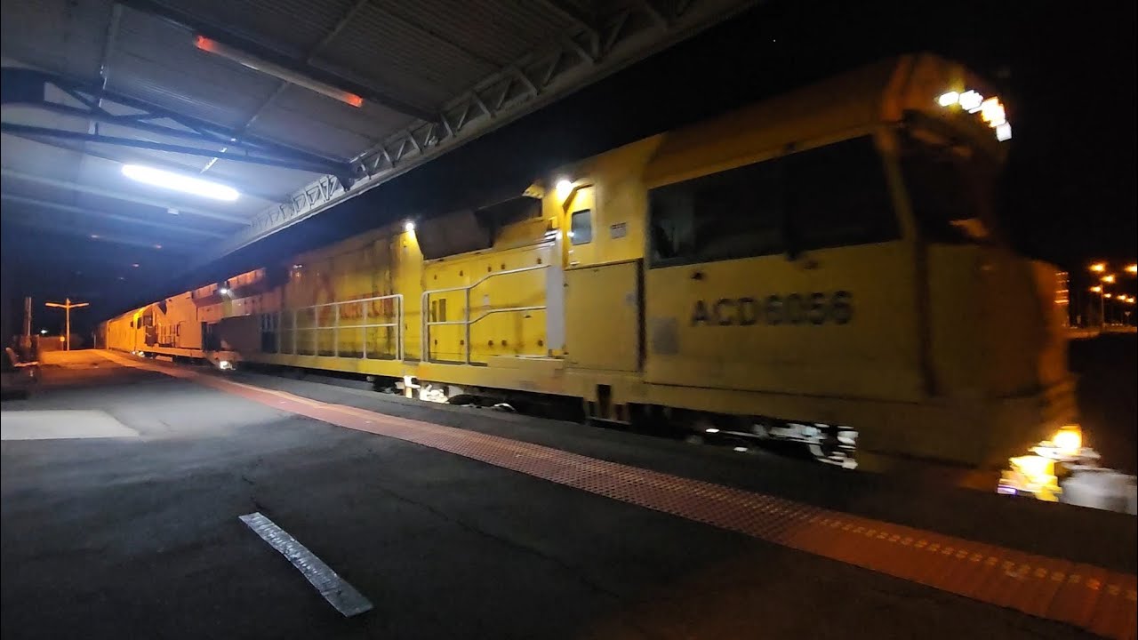 3PM1 Aurizon up Superfreighter (ACD ACD G CC, 67P), Perth-Melbourne, 2300-2310, 12/3/26, Horsham VIC