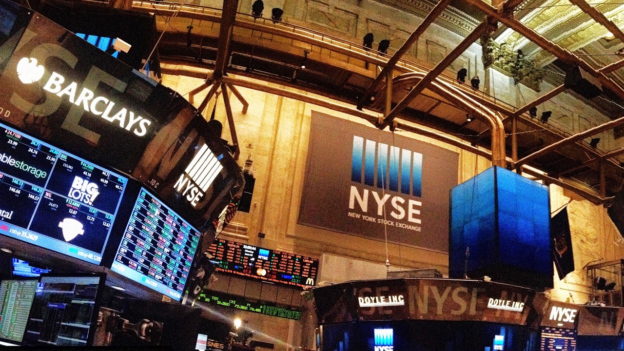 Magna International Inc. (NYSE: MGA) Celebrates their 25th Anniversary of Listing