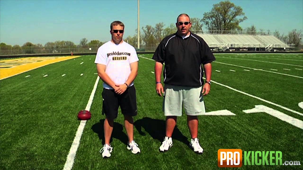 How to Snap a Football with snapper Coach Ben Fuller - Introduction - Long Snapping Instruction