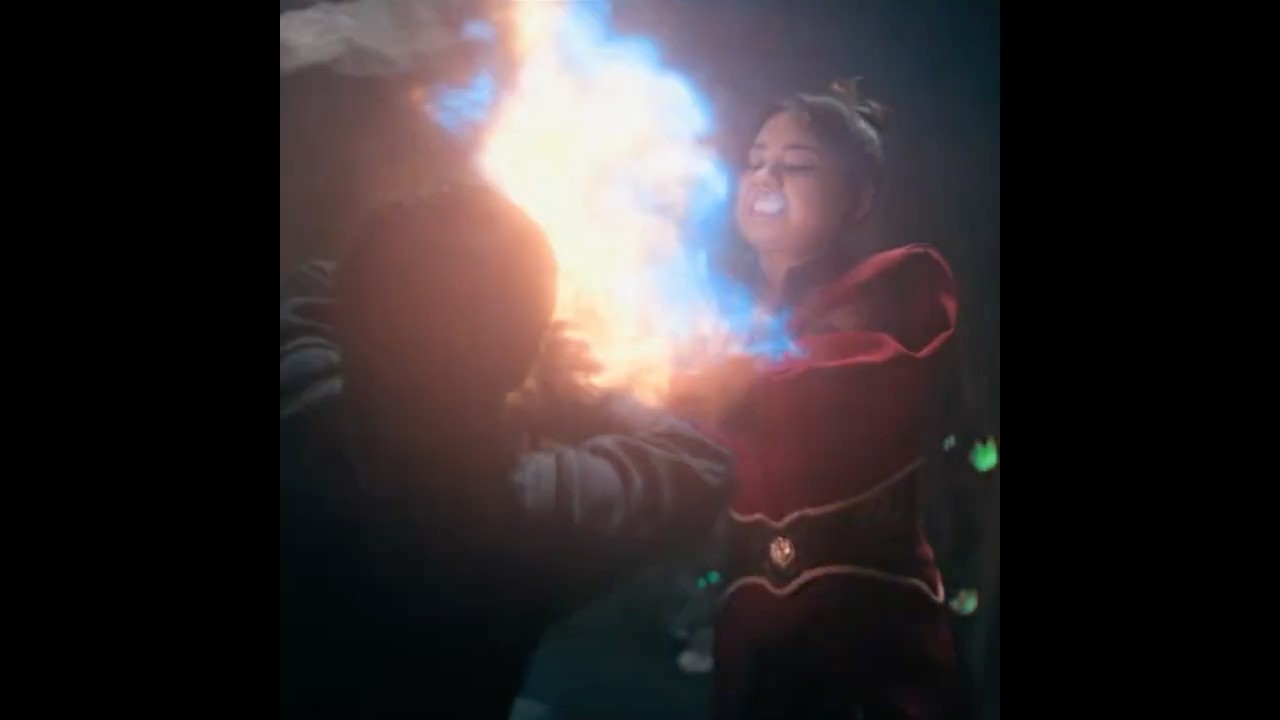 Zuko VS Azula Fight Scene - Avatar The Last Airbender Season 2 Netflix #azula #zuko