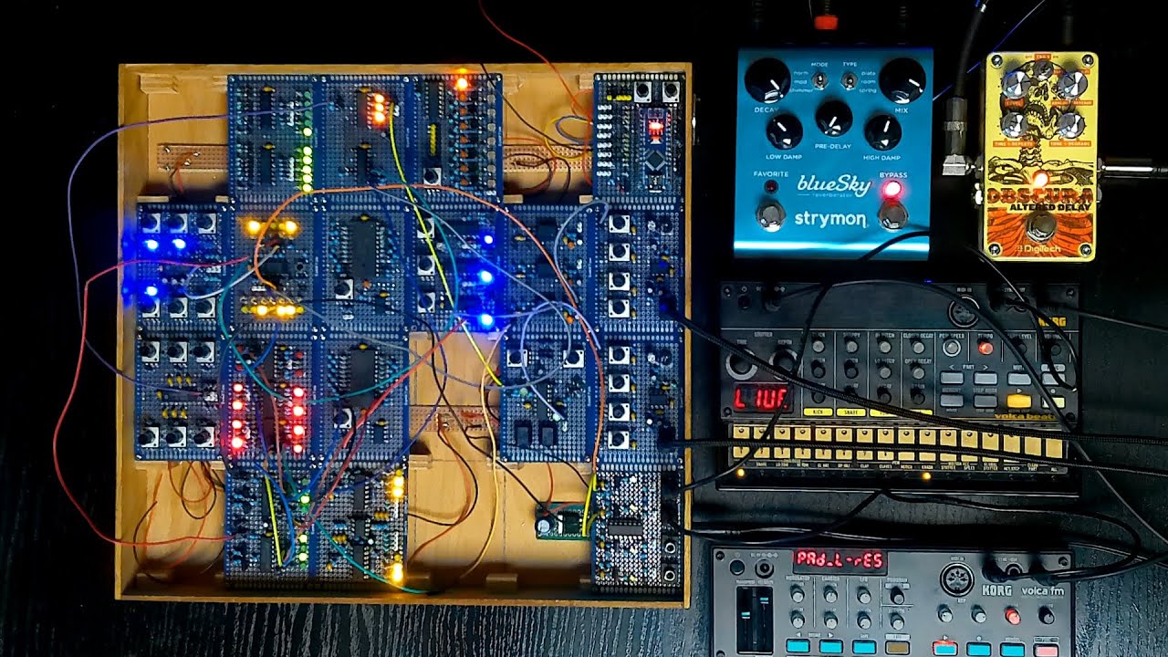 Dystopic Jam - DYI Lunetta Synth & Volca FM & Beats