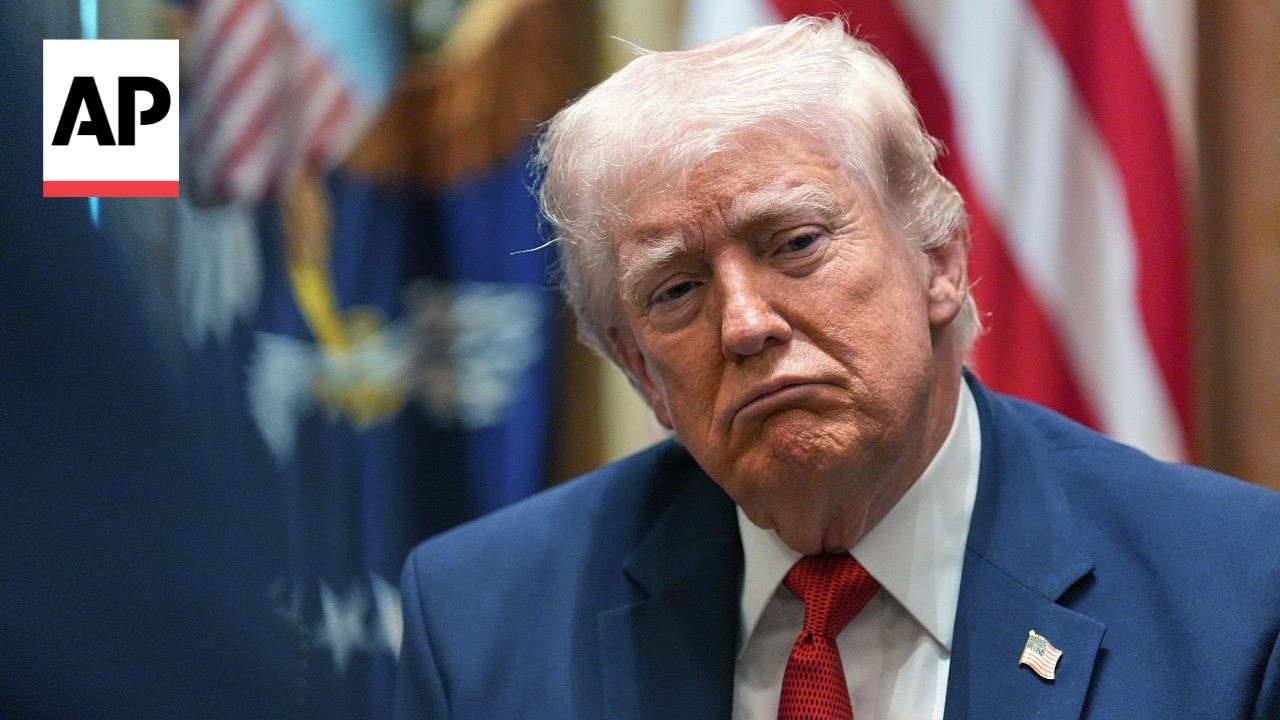 How AP photographer captured Trump's first Cabinet meeting since Iran war
