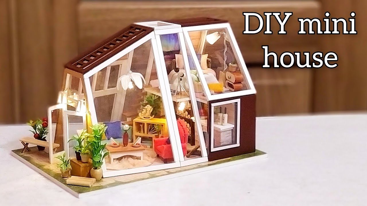 DIY Miniature Dollhouse - The Aurora Hut