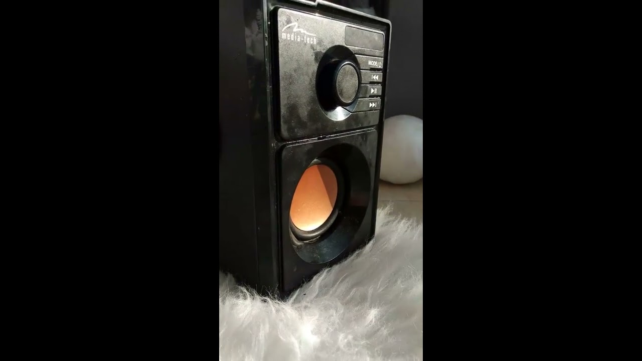 Mediatech MT3145 Boombox [Bass Test]- Bad Karma 4K!