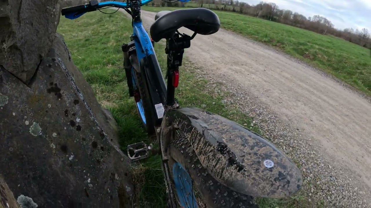 La solution pour ne plus avoir mal au cul sur vélo semi rigide et le lankeleisi mg740 bimoteur