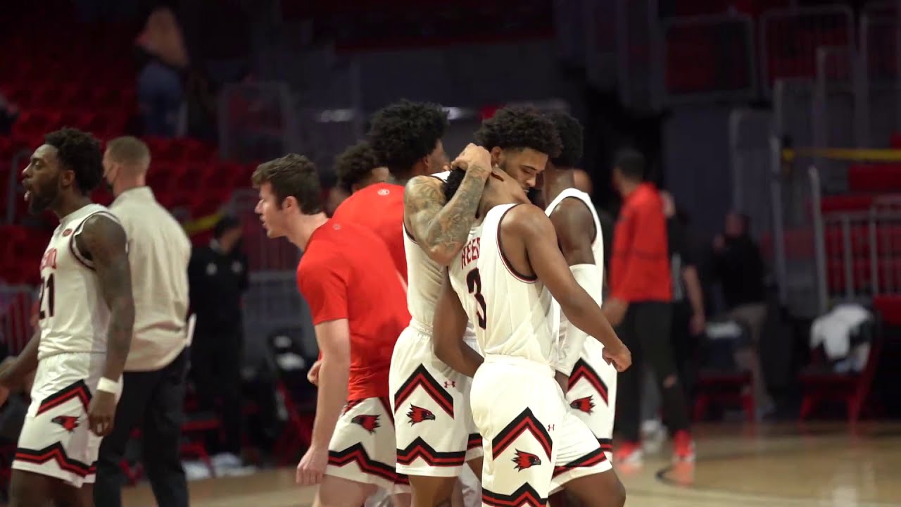 HIGHLIGHTS | SEMO MBB wins wild comeback with last second free throws against SIUE 64-62
