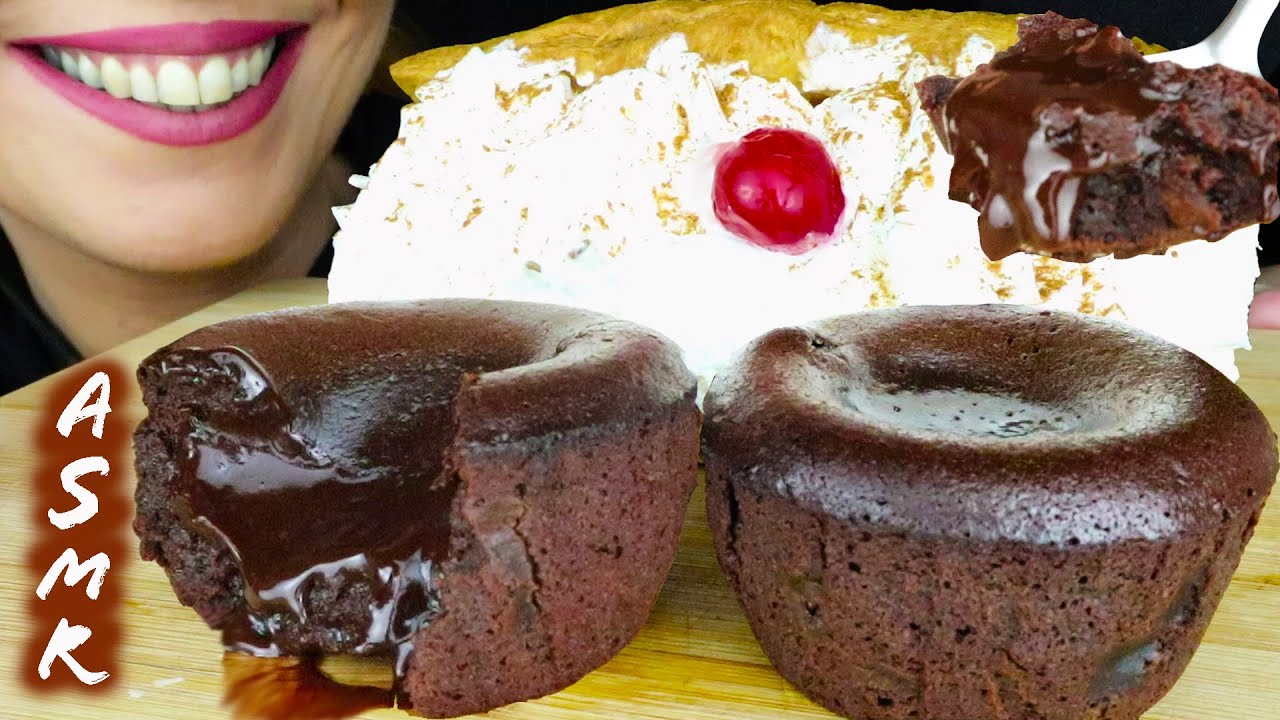 CHOCOLATE LAVA CAKES & SUPER CREAMY PUFF PASTRY 🍰 | ASMR Mukbang  - 먹방 | No Talking | Eating Sounds