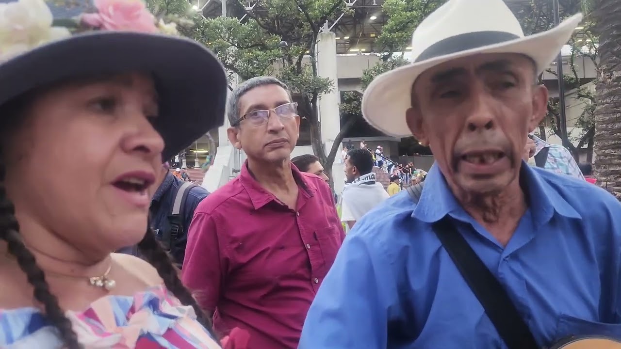 Mujer de taberna - La Reina Del Parque Berrio 