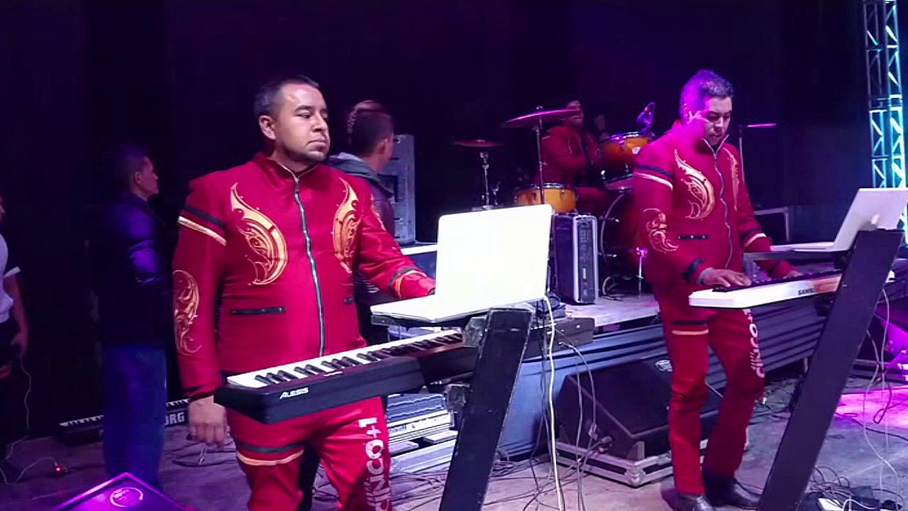 Grupo Cinco + 1 - Amor de escuela (en vivo en villa victoria )